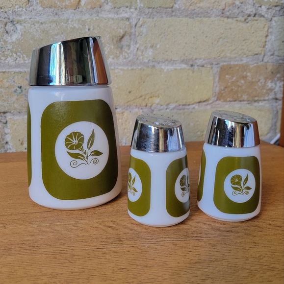 Vintage Santa Barbara Milk Glass AGreen Mod Floral Sugar, Salt and Pepper Shaker - Picture 2 of 5